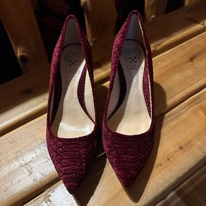 Beautiful Vince Camuto heels